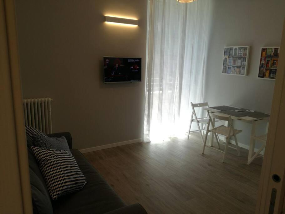 Suite Mm3/Repubblica, 2 Min. Da Staz. Centrale Milaan Buitenkant foto